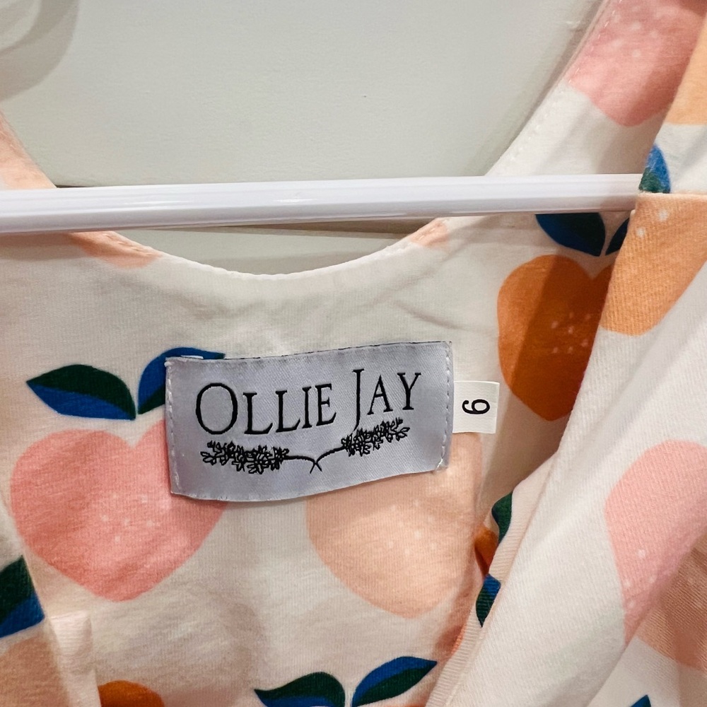 Peach Print Sleeveless Romper - Picture 3 of 3